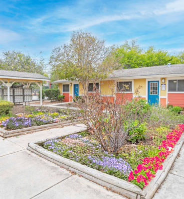 Western Hills Apartments