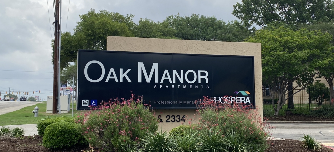 Oak Manor Apartments