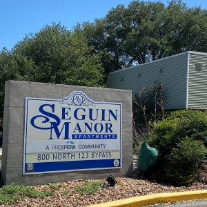 Seguin Manor Apartments