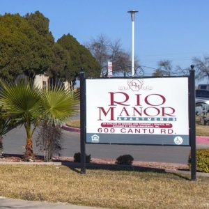 Rio Manor Apartments